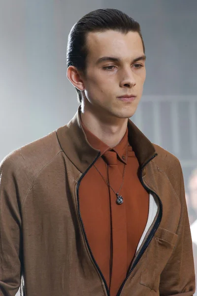 Look 66